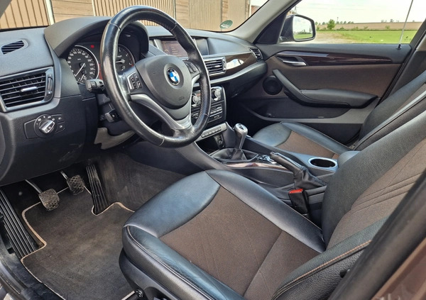 BMW X1 cena 53900 przebieg: 174000, rok produkcji 2013 z Września małe 781